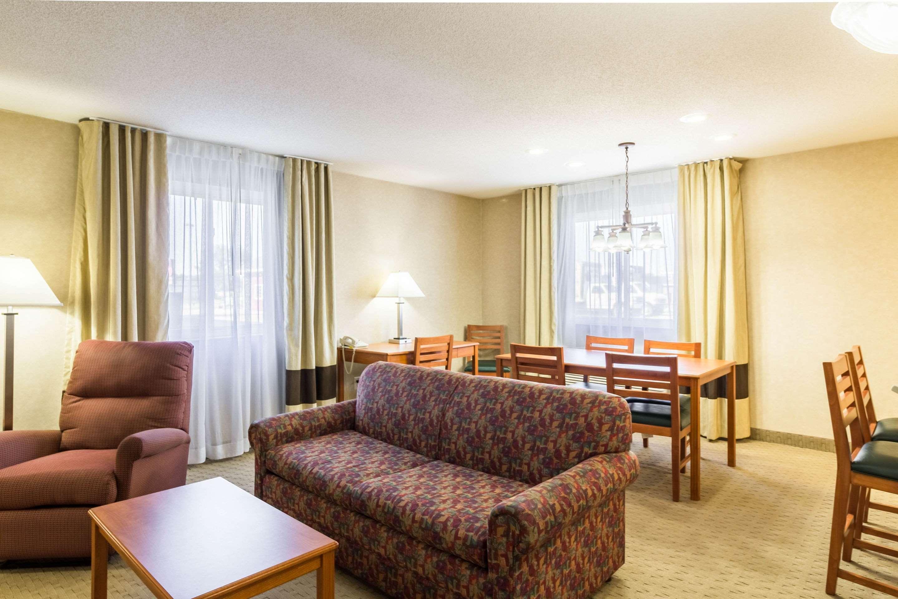 Quality Inn Marshall Mn Near University Eksteriør billede